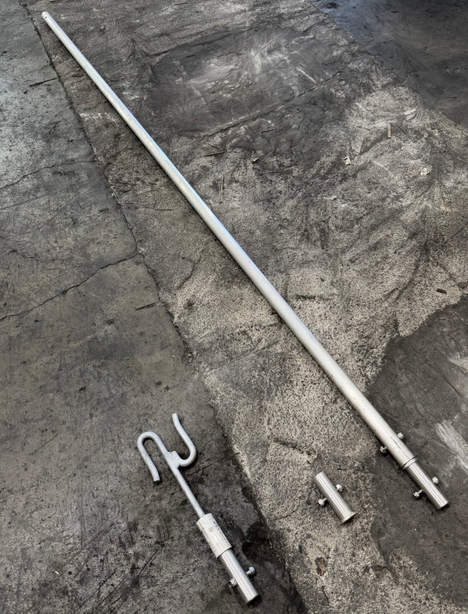 Container Twistlock Operation Rod System